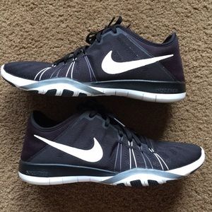 Nike Free TR 6